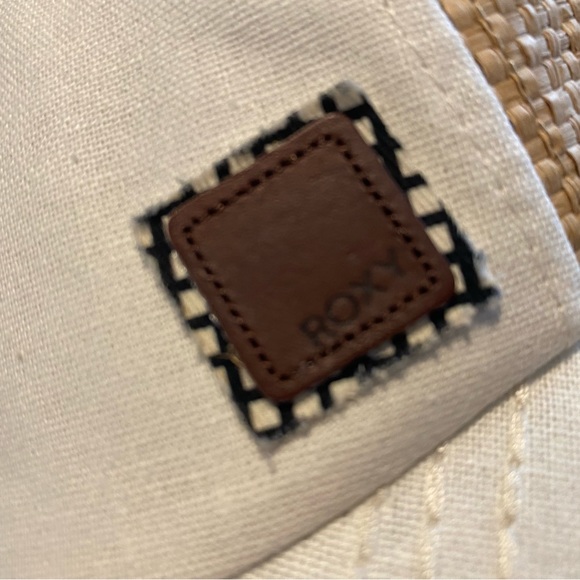 🏄‍♀️ ROXY hat - Picture 3 of 4